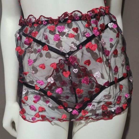 Embroidered Heart Mesh Underwire Lingerie Set 3 Piece - Picture 6 of 10